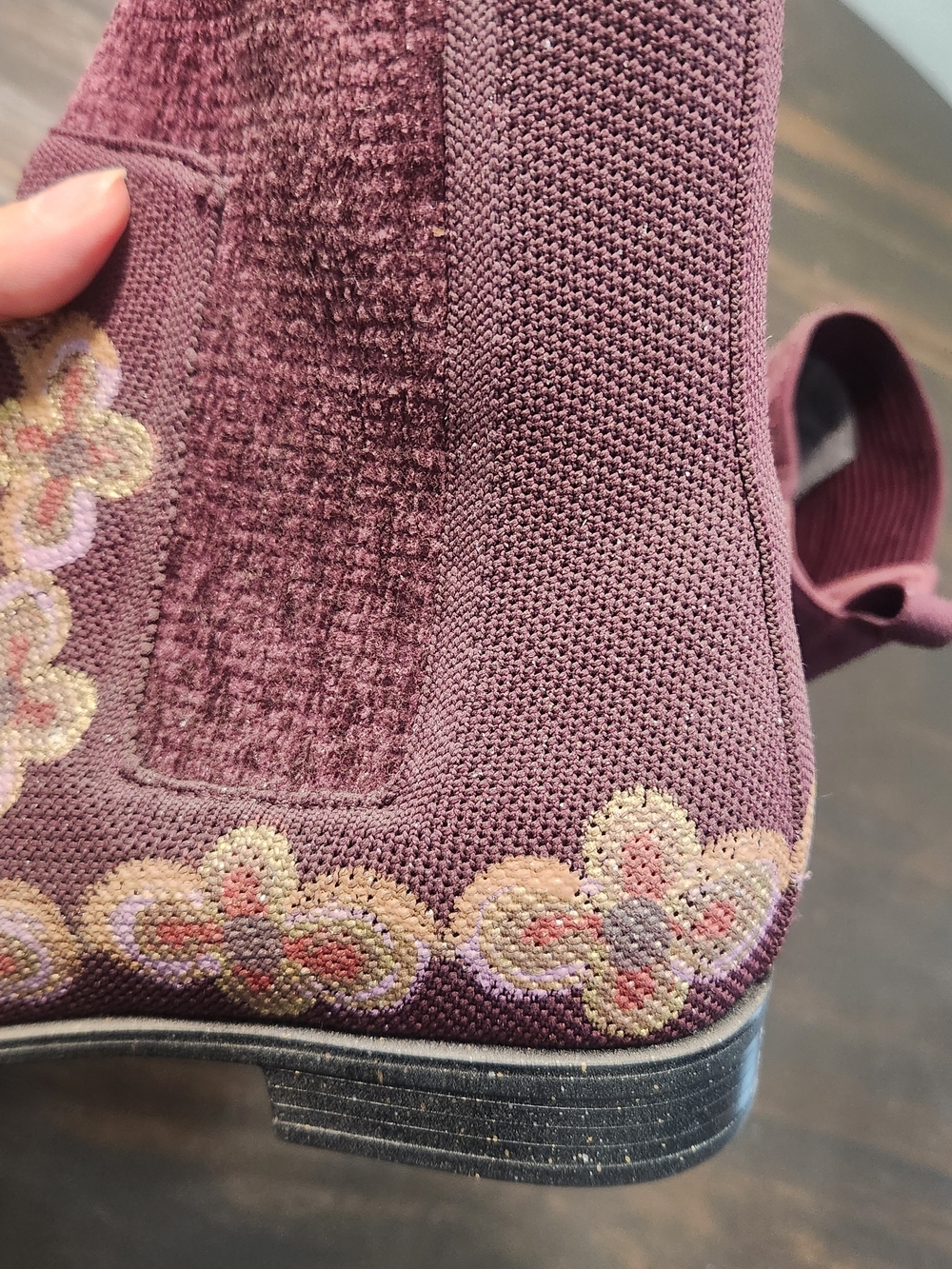 VIVAIA Ryan Pro Chelsea Boots | Burgundy Floral Glitter Knit | Square Toe | Sz 4 - Picture 7 of 11